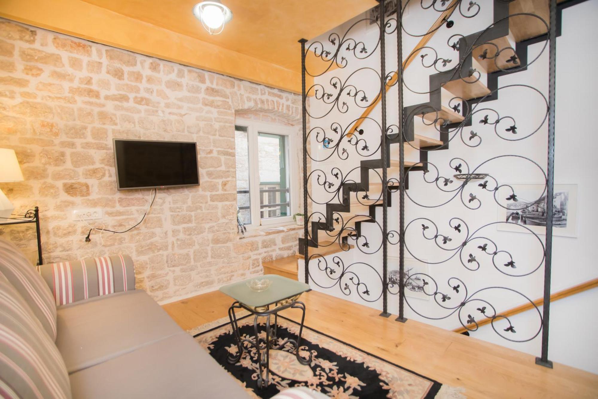 Apartments Nove Crkve Σίμπενικ Εξωτερικό φωτογραφία