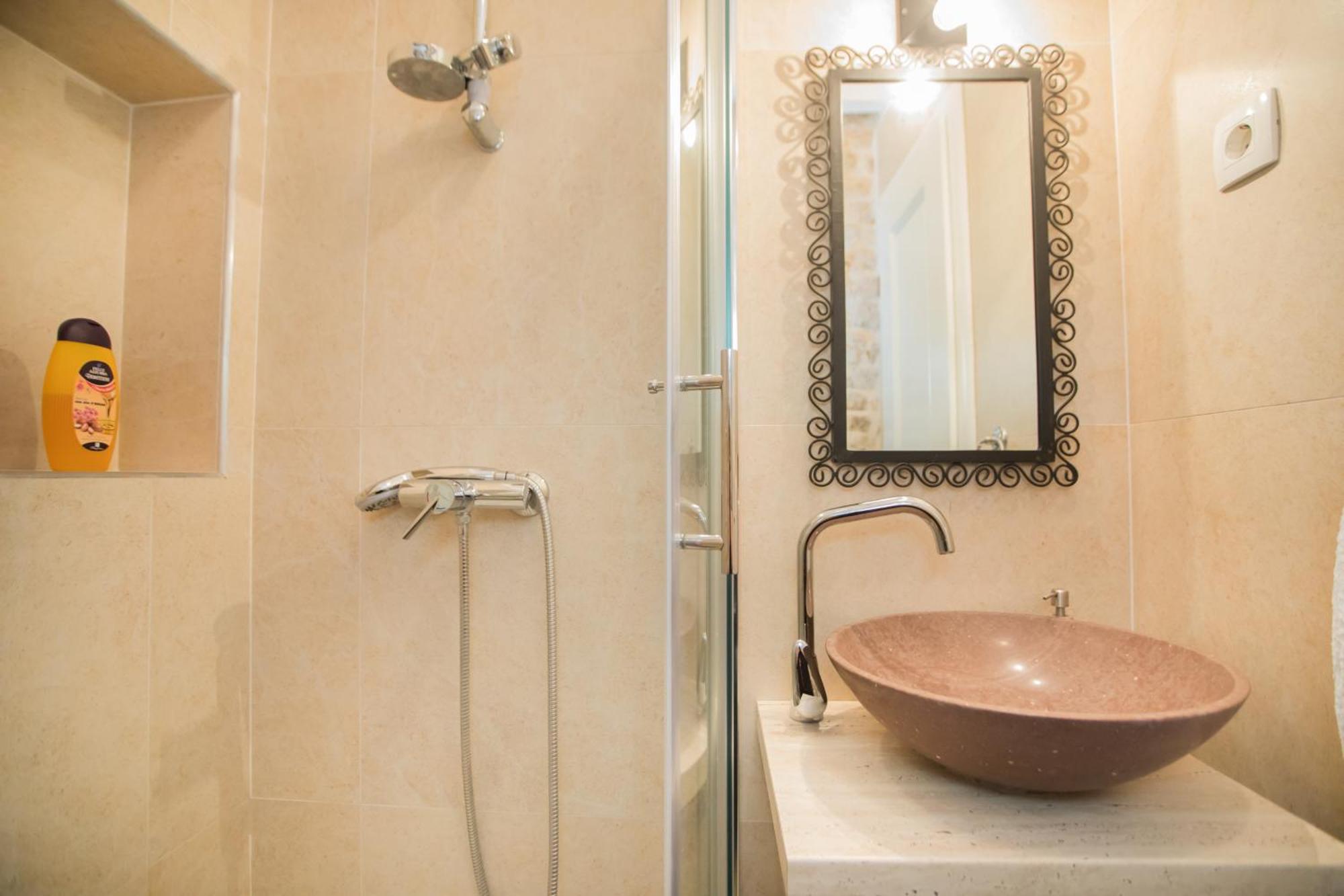 Apartments Nove Crkve Σίμπενικ Εξωτερικό φωτογραφία