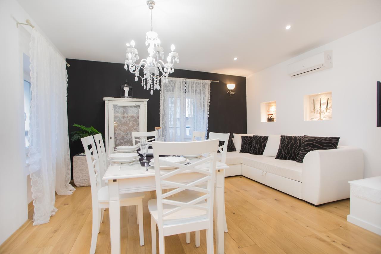 Apartments Nove Crkve Σίμπενικ Εξωτερικό φωτογραφία
